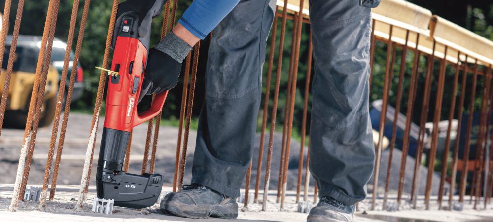 hilti-0157-in-knurled-point-premium-collated-universal-nail-237352-detail-view-2