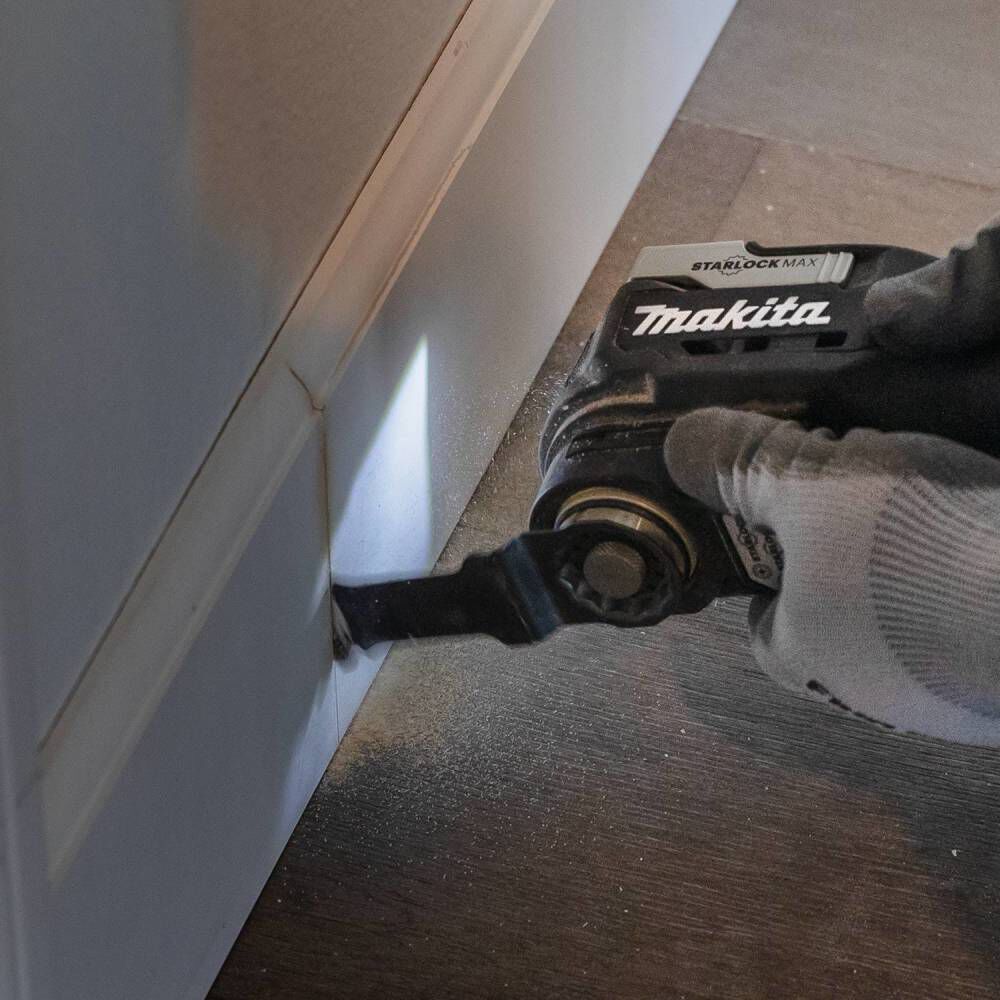 makita-18v-lxt-starlockmax-multi-tool-bare-tool-xmt04zb-detail-view-3