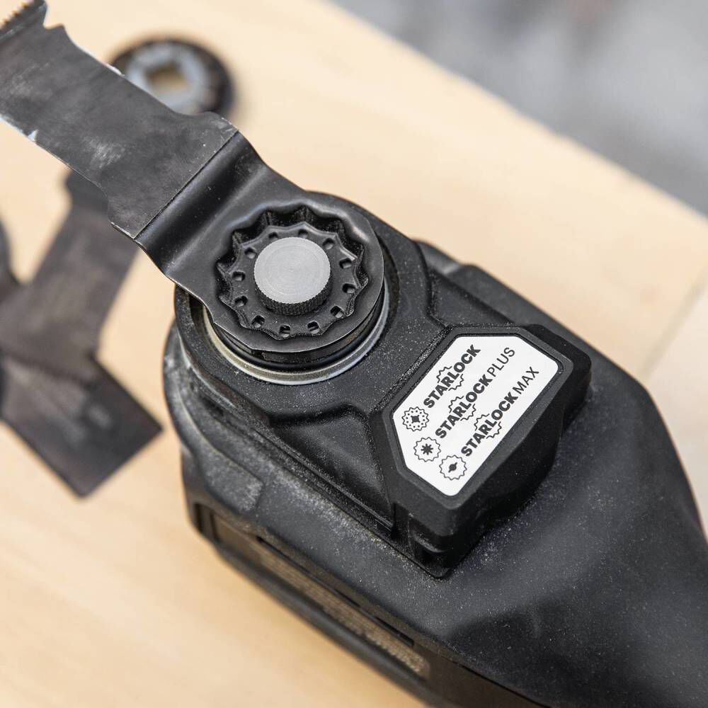 makita-18v-lxt-starlockmax-multi-tool-bare-tool-xmt04zb-detail-view-4