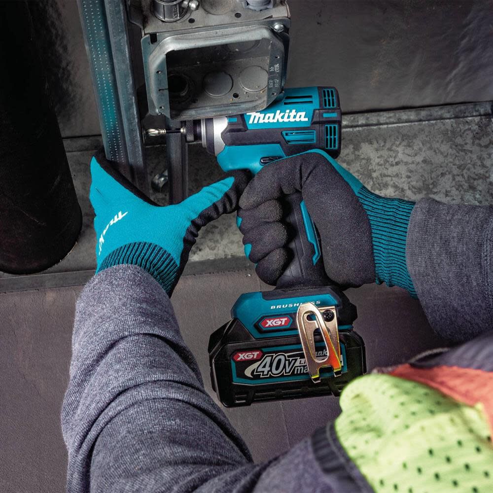 makita-40v-max-xgt-impact-driver-25ah-kit-gdt02d-detail-view-1