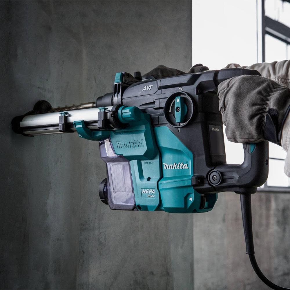 makita-avt-rotary-hammer-accepts-l-shape-sds-plus-bits-1-316-hr3011fck-bottom
